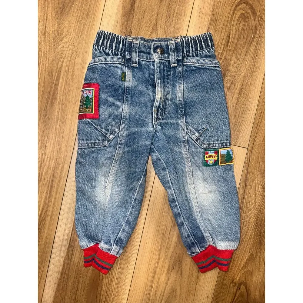 Vintage 90s Levi’s 